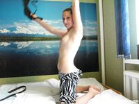 Kinky girlfriend wants attention with a solo session - Photo #3