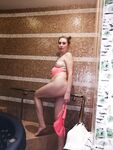 Housewife displays her astonishing body in a jacuzzi - Photo #16