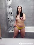 My friend has the perfect bathroom for nudes - Photo #7