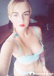A couple of selfies before the beach - Photo #11