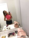 Took a couple of selfies before my date - Photo #3