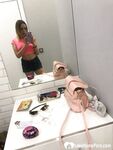 Took a couple of selfies before my date - Photo #10