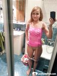 Seductive amateur knows how to flash her tits - Photo #7