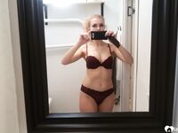 Blonde hottie knows how to take great selfies - Photo #2