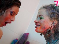 Alt girls Anuskatzz and Stacy Bloom fists pussies during lesbian sex in a tub - Photo #1
