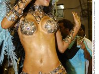 Alluring Latinas in sexy costumes expose their hot curves at the Rio Carnival - Photo #4