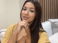 Amateur solo model flaunting her big ass while showing her huge breasts - Photo #6