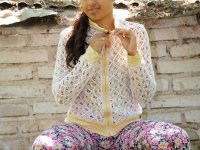 Indian teen spreads her hairy pussy before letting her hair down - Photo #2