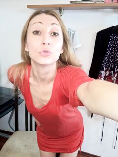 Desirable mom takes some shots of her bush
