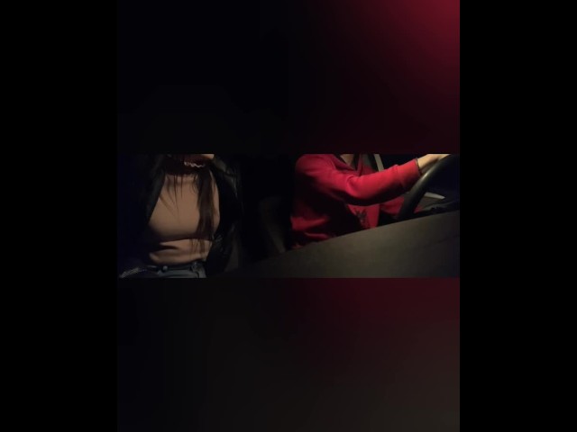 ( Dialoghi in italiano ) Consolo la ex del mio migliore amico , sborrandole dentro
