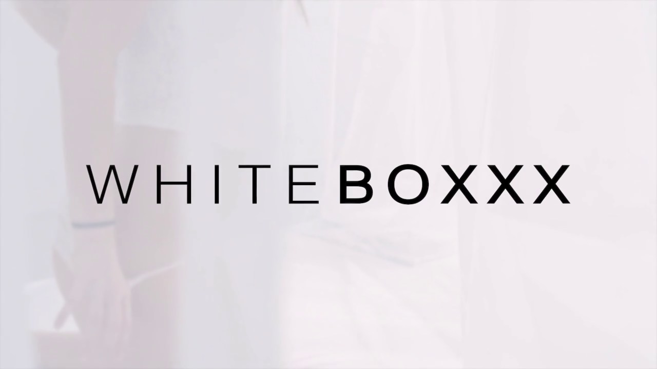 The White Boxxx: Stacy Cruz and Julia de Lucia team up on a big dick on PornHD