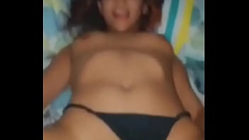 Diablita saca leche