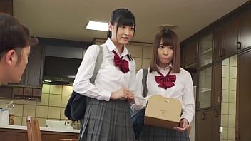 https://bit.ly/3GJwMyr My friend 18yo tempted me with showing her crotch with a small smile! The stuffy panties straddled the face. Japanese amateur homemade porn. [Part 1]