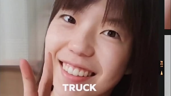 The pulsating, sloppy vaginal ejaculation is a confirmation of pregnancy and a cuckolding Japanese pervert with a small bust and shaved pussy. [Amateur creampie sex video] Mai, a 40-something housewife with a shaved pussy who loves creampies.