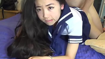 Chinese amateur teen gets facial
