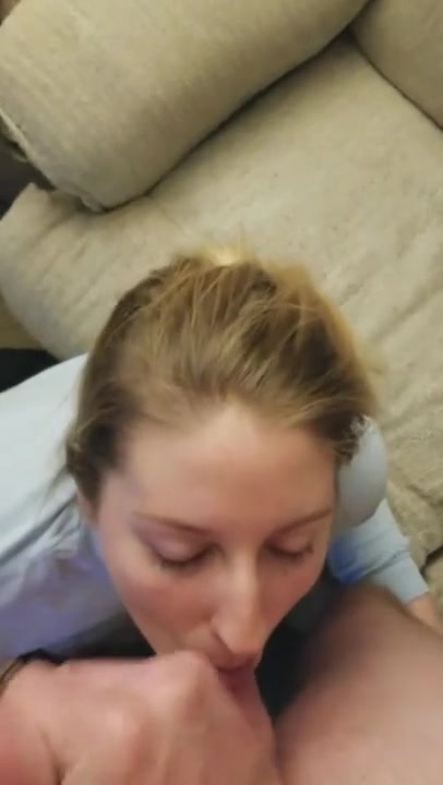 Beautiful College Girls Suck Cock